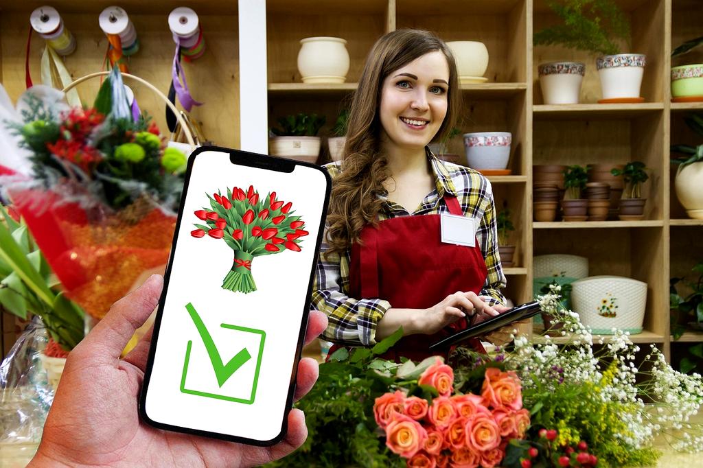 Icon of a shining light bulb representing innovation